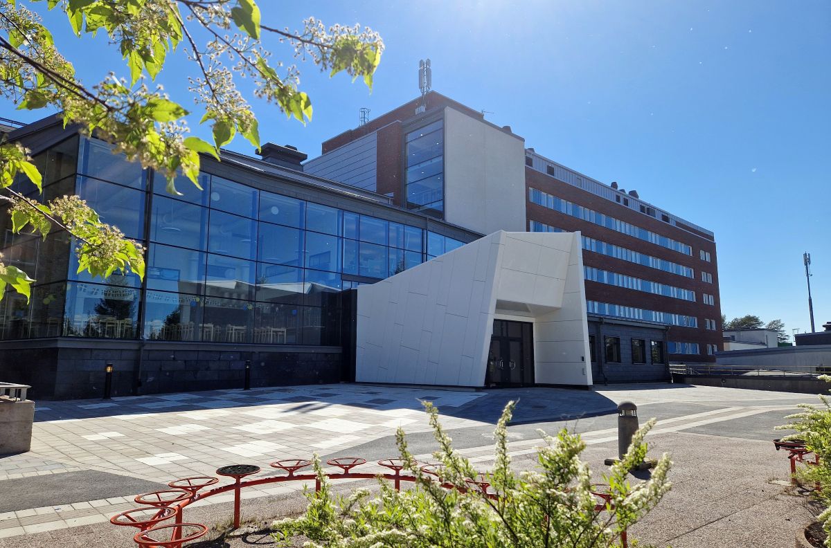 Foto på skolbyggnaden kvarteret Kungsfågeln